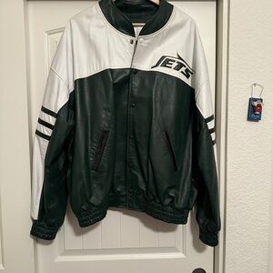 Green and white, New York Jets, all leather men’s jacket XL